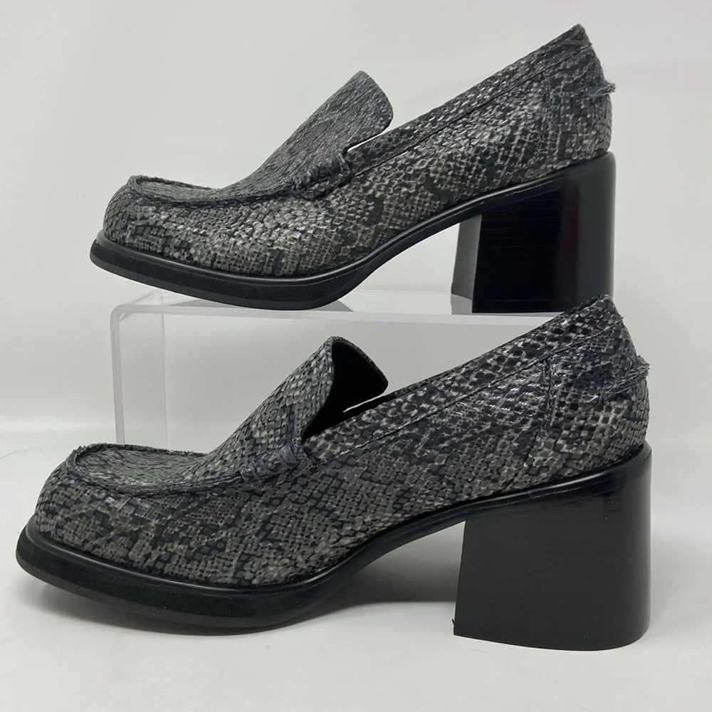 NWT 90s Vintage Prima Royale Gray/Black Snakeskin Chunky Heel Loafers SIZE 7.5